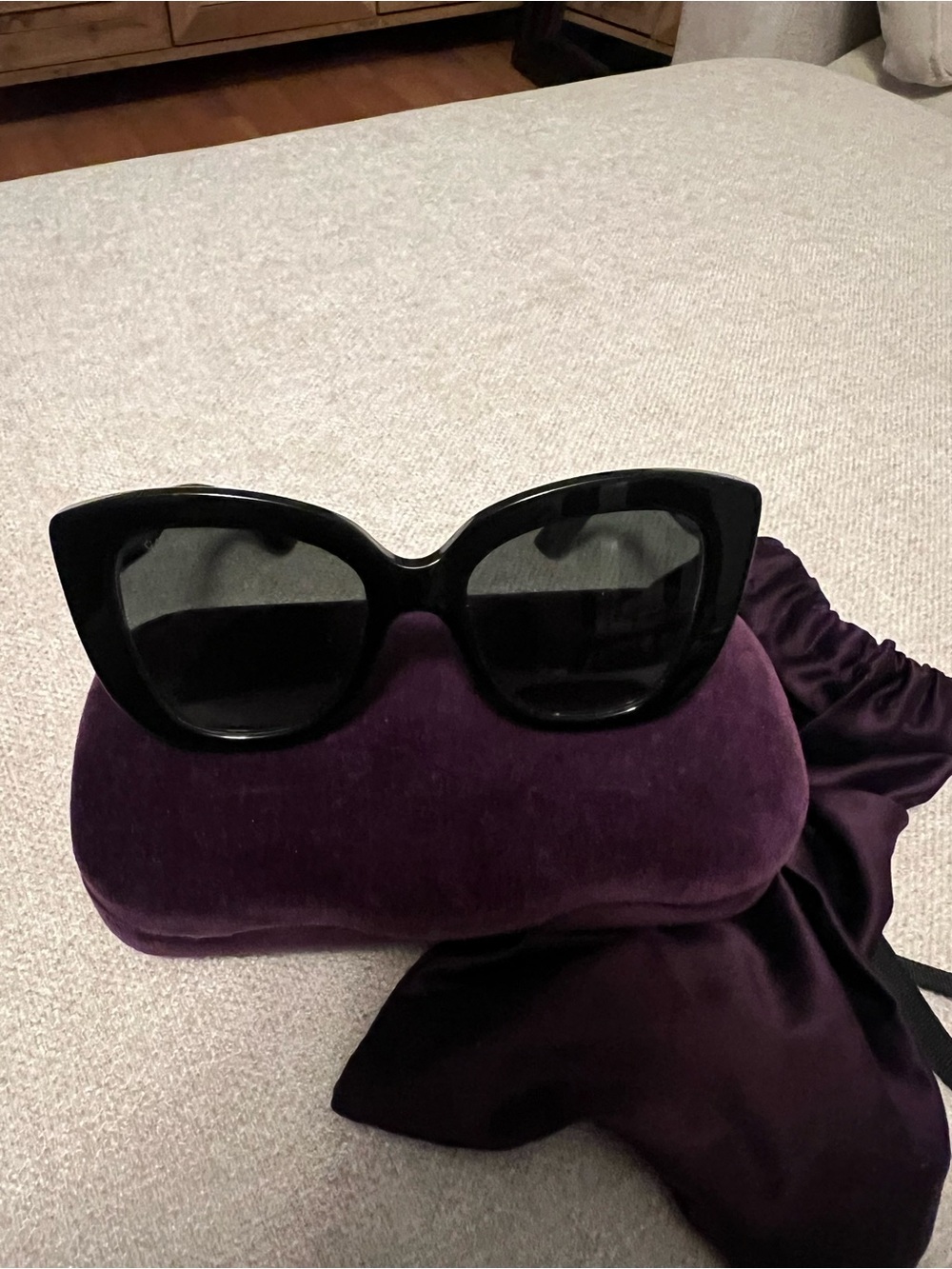CHANEL Black Cat-Eye Sunglasses with Purple Velvet Pouch